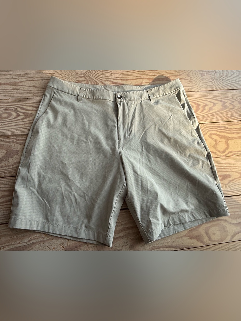 Lululemon Commission Short 9" Size 38
